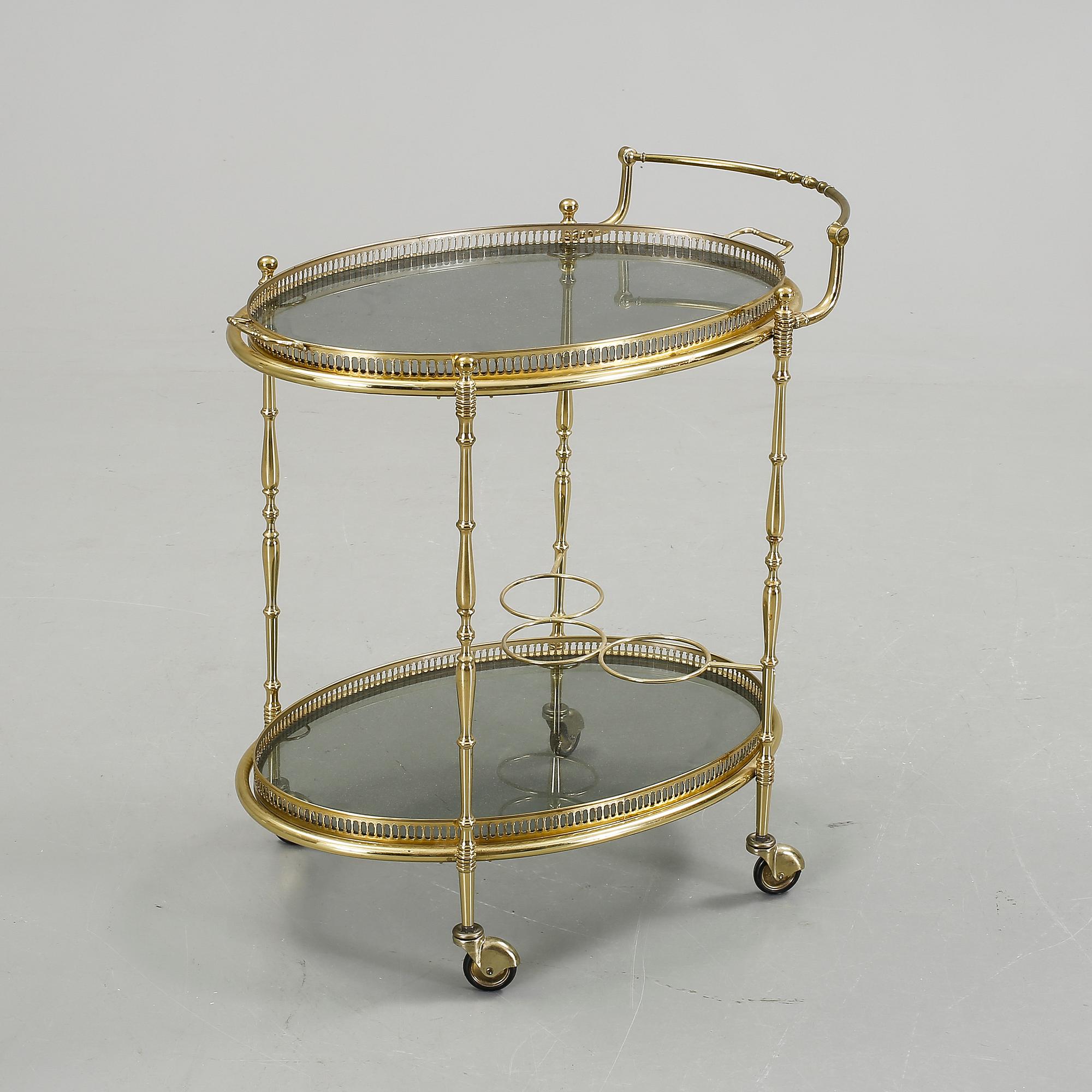 SERVERINGSVAGN, 1900-talets andra hälft.