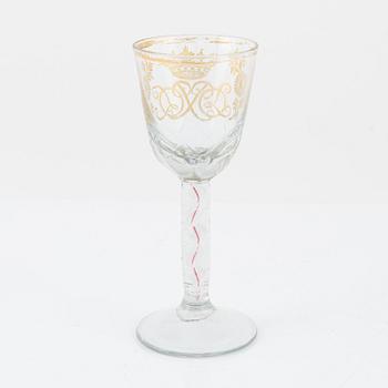 An engraved wine glass possibly from Göteborgs glasbruk, 18th century.