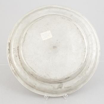 A set of three Swedish pewter dishes, including Johan Brun, Västervik 1787.