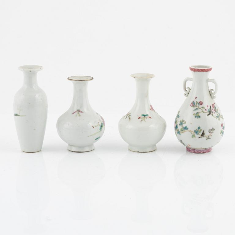 A set of eight Chinese vases, late Qing dynasty/20th Century.
