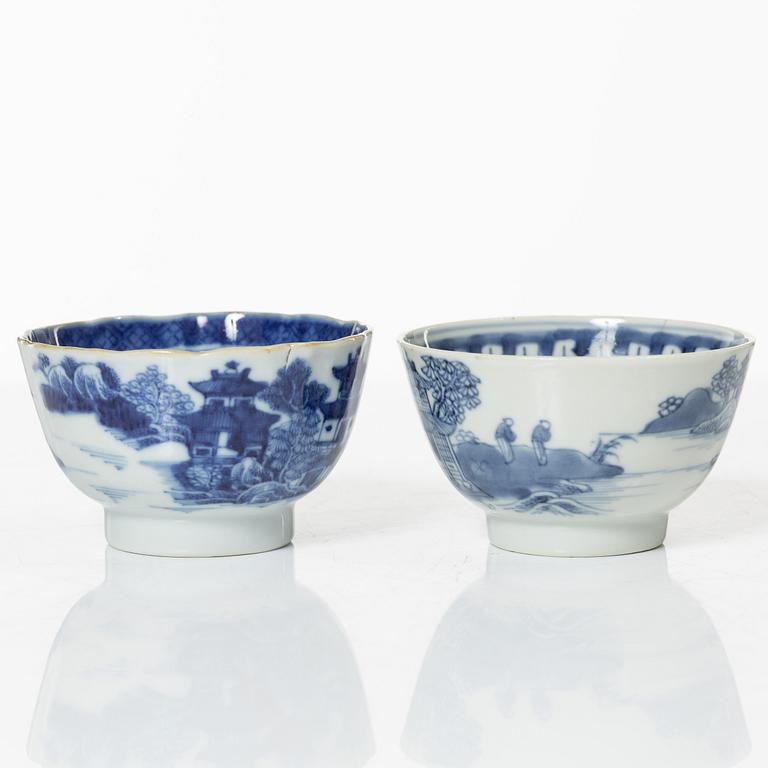 Servisdelar, fyra stycken, kompaniporslin, Kina, Qingdynastin, 1700/1800-tal.