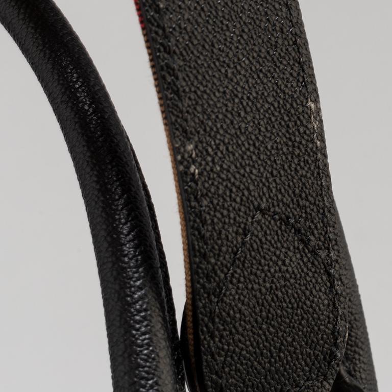 A Burberry Soft Grain Medium Buckle Tote.