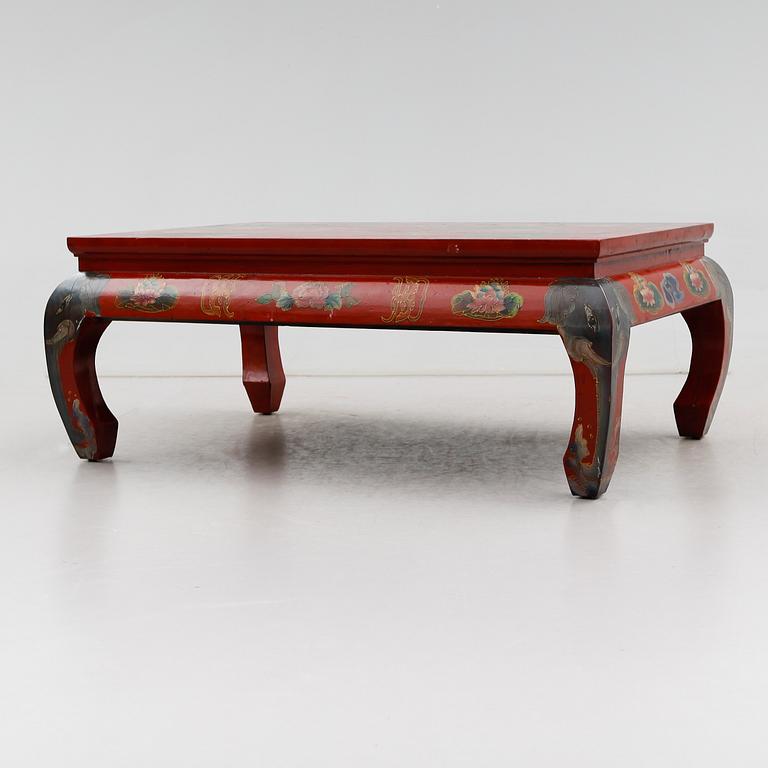 BORD, orientaliskt, 1900-talets senare del.