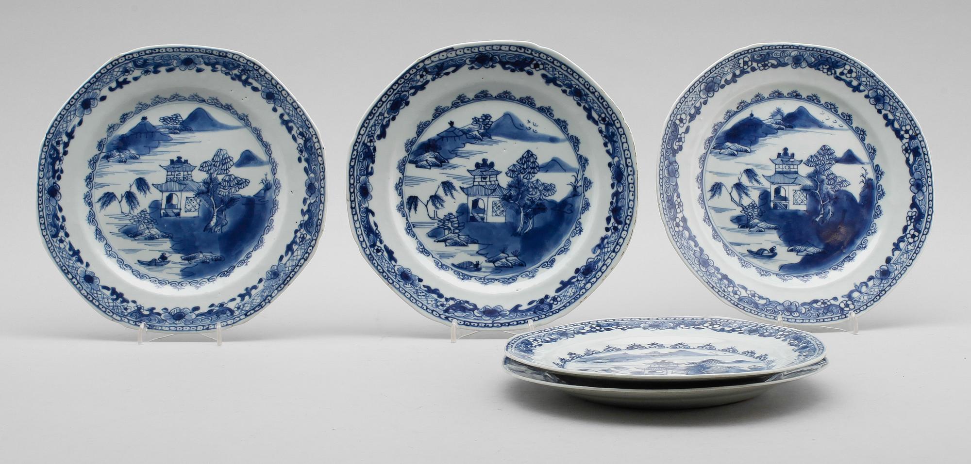 TALLRIKAR, 5 st, porslin, Kina, 1700-tal.