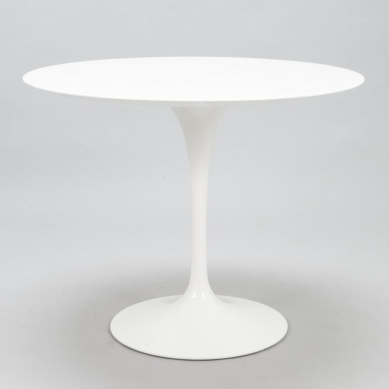EERO SAARINEN, matbord, "Tulip", Knoll 2020.