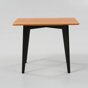 SIDOBORD, sannolikt David Rosén, Nordiska Kompaniet, 1900-talets andra hälft.