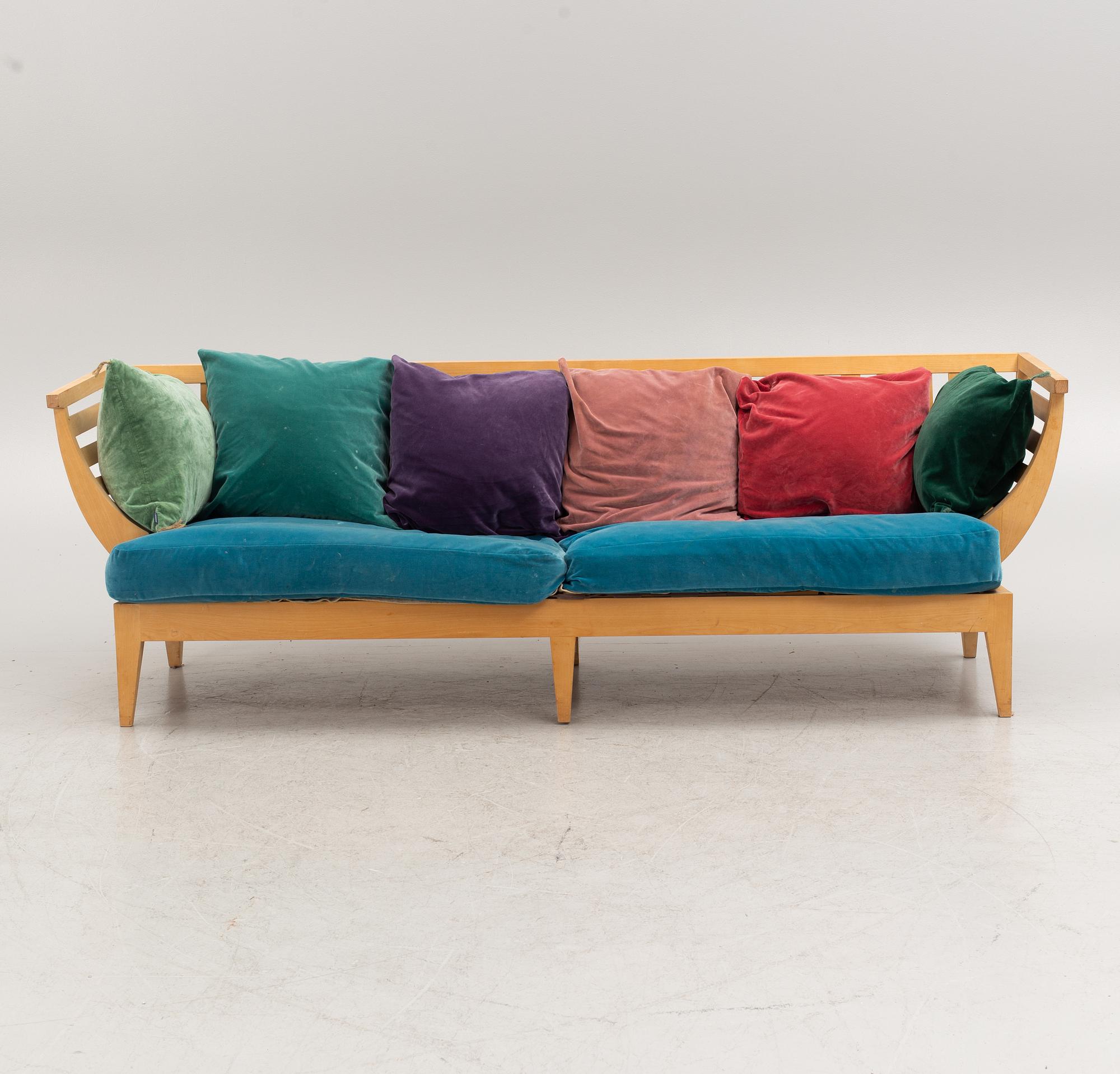Nirvan Richter, soffa, "Träsoffa", Norrgavel.