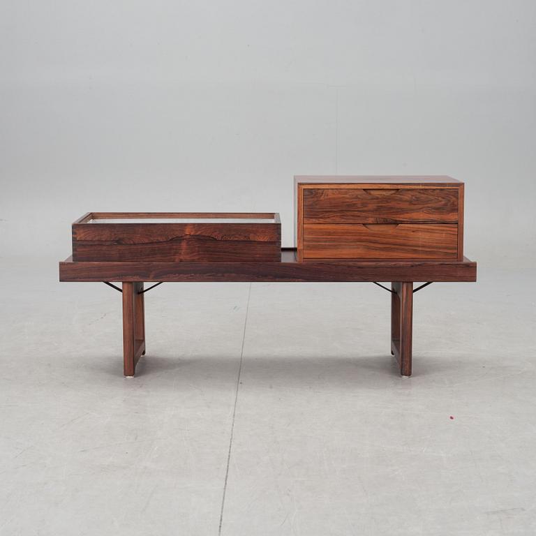 BÄNK, "Krobo", Torbjørn Afdal för Mellomstrands Møbelfabrikk, Norge, 1960-tal.