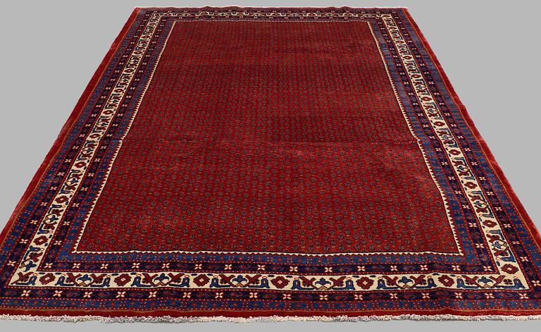 A CARPET, Saruk-Mir, around 325 x 220 cm.