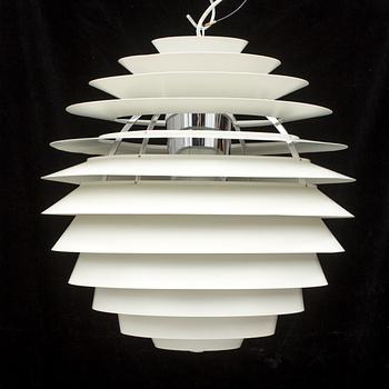 TAKLAMPA, "PH Globe", Poul Henningsen för Louis Poulsen.