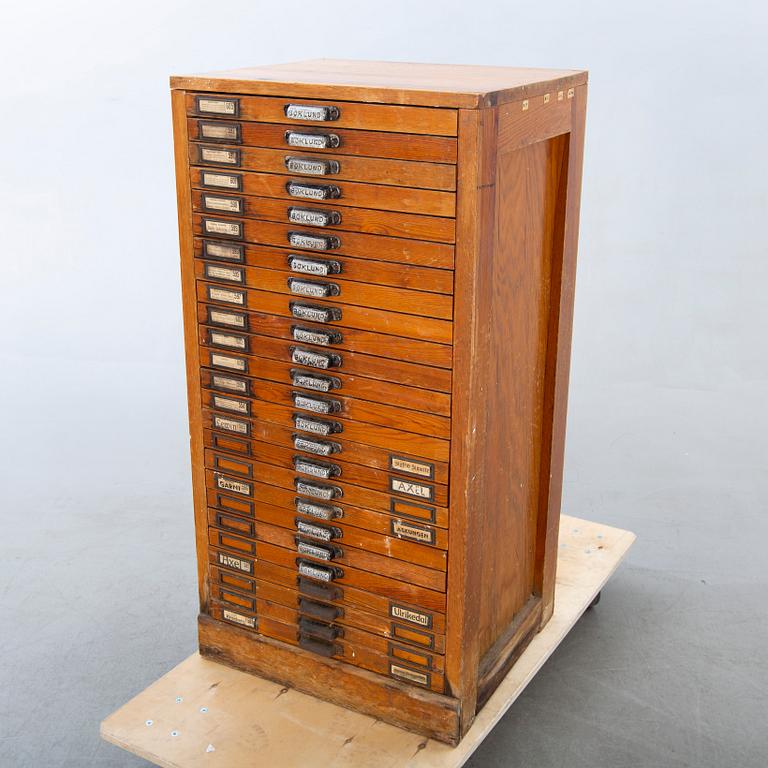 Arkivskåp för typsnitt, "Boklund" omkring 1900.