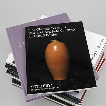 Auktionskataloger, 19 st, Sotheby's, asiatisk konsthantverk, 1985-2016.