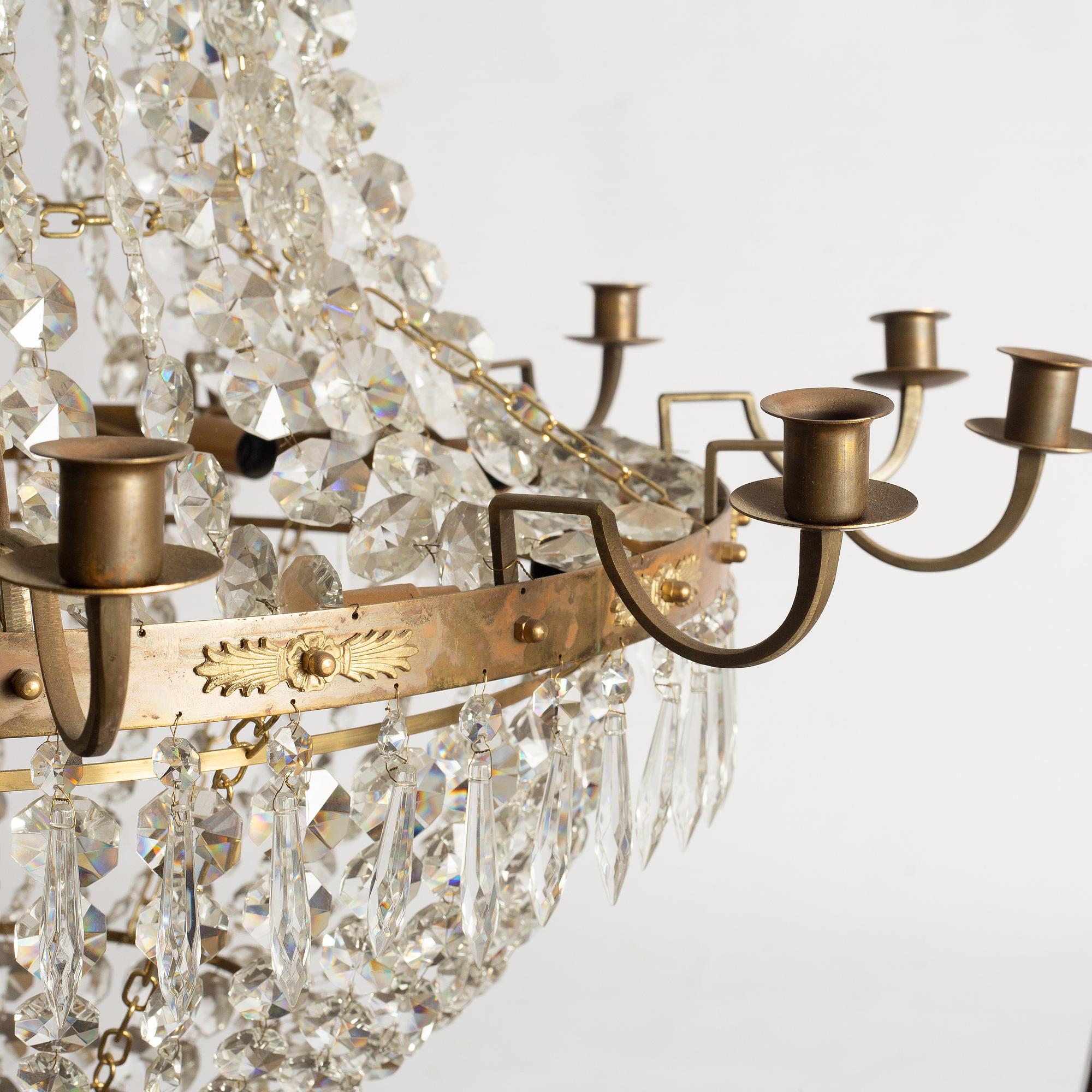 A Gustavian style chandelier, circa 2000.