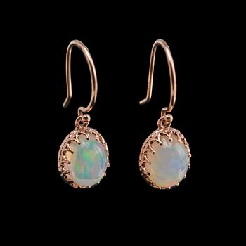 531. A PAIR OF EARRINGS, Ethiopian opals 3.42 ct. 14K rose gold.
