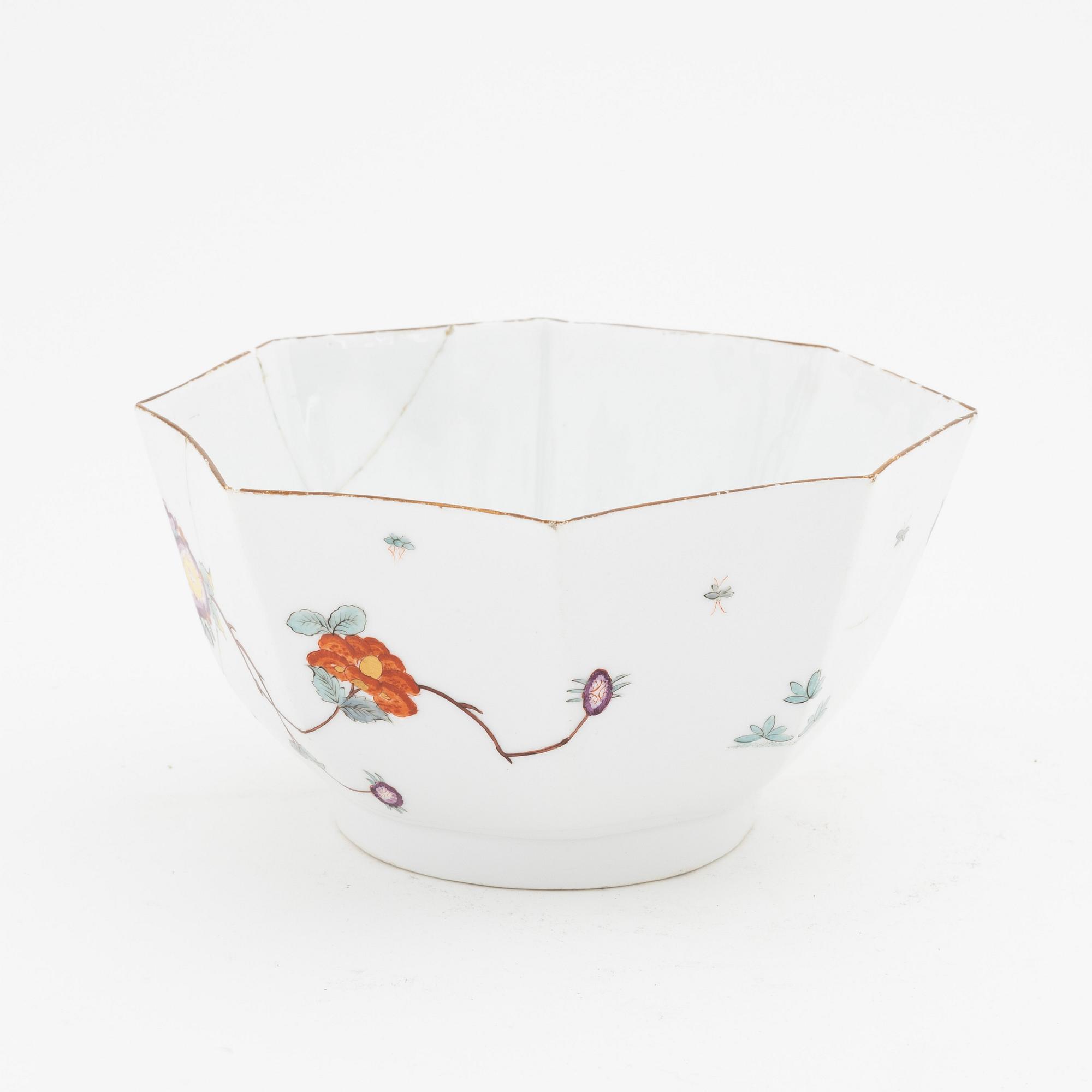 A 'Kakiemon' porcelain bowl, Meissen, 18th Century.