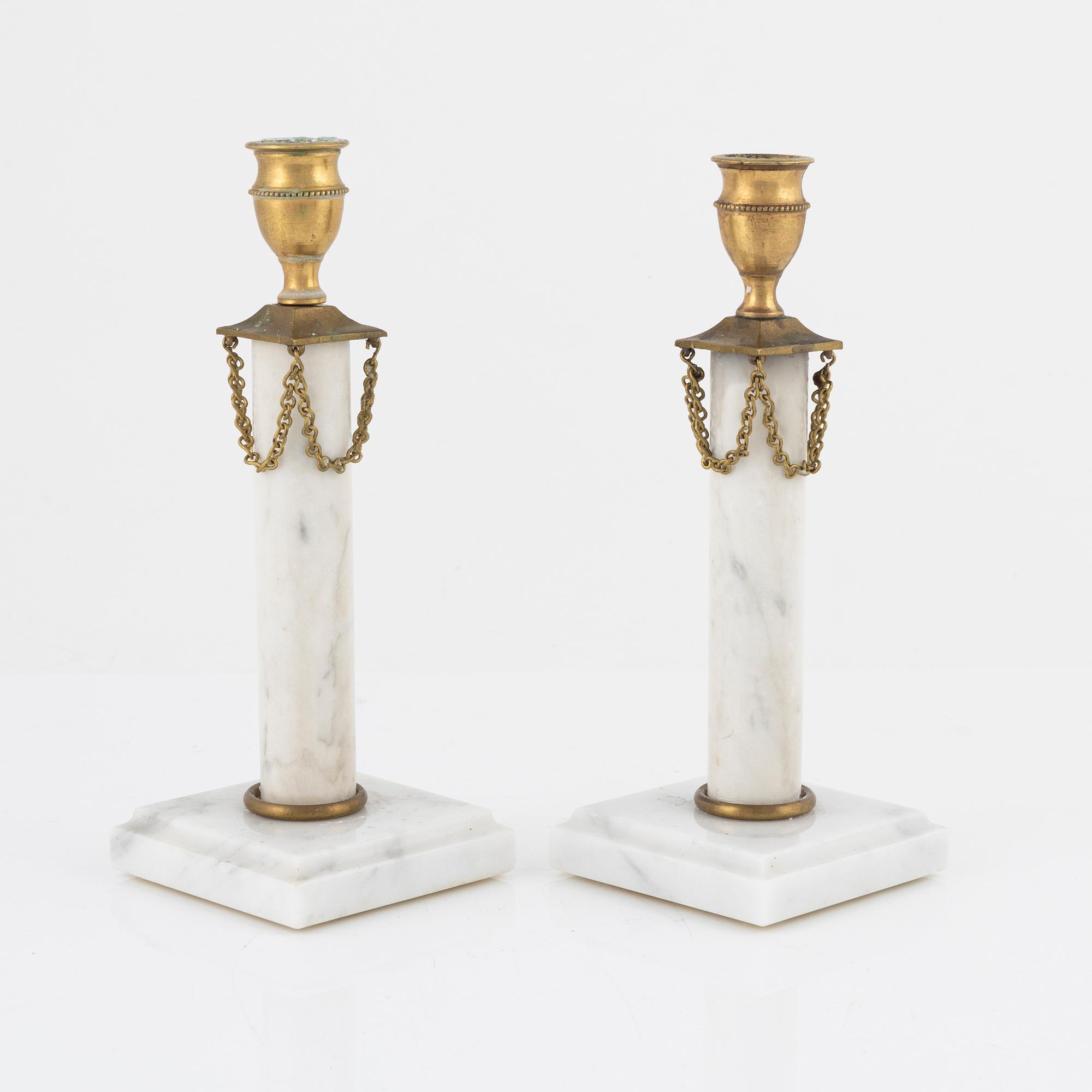 Ljusstakar, ett par, gustaviansk stil, omkring 1900.