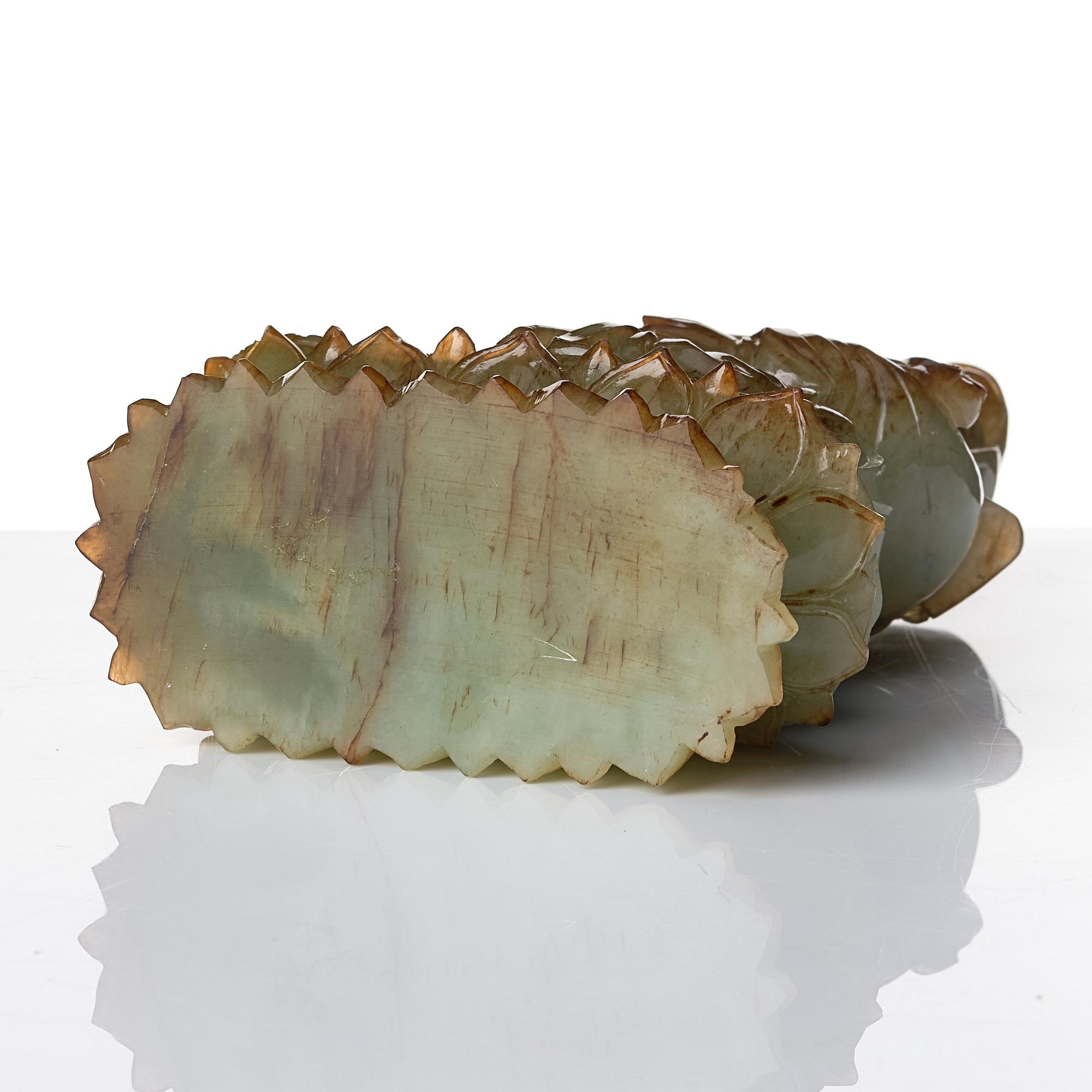 A nephrite sculpture of Guanyin, 20th Century.