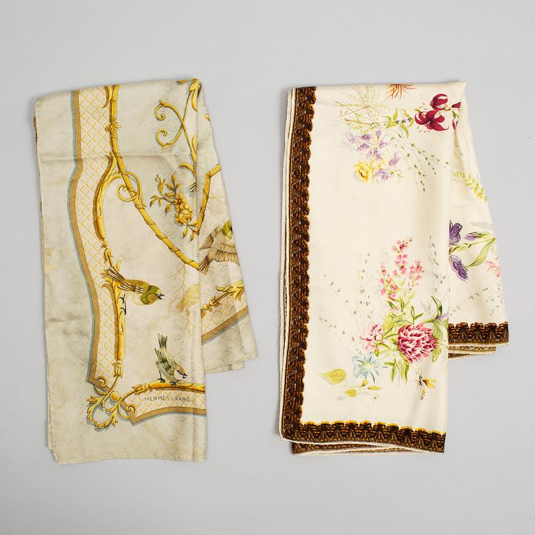 Hermès, two silk scarves, including 'La Cle des Champs'.