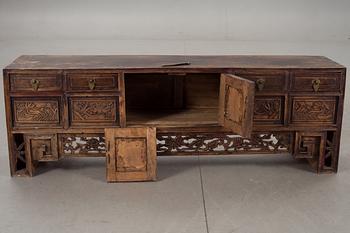 SIDEBOARD, Kina, 1900-tal.