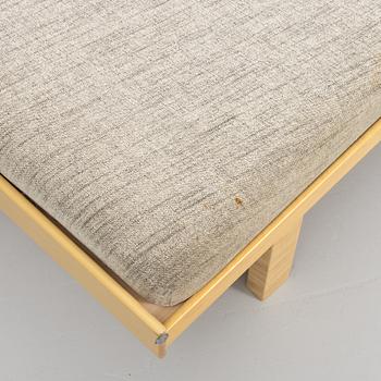 Alvar Aalto, daybed, model 710, Artek, Finland.