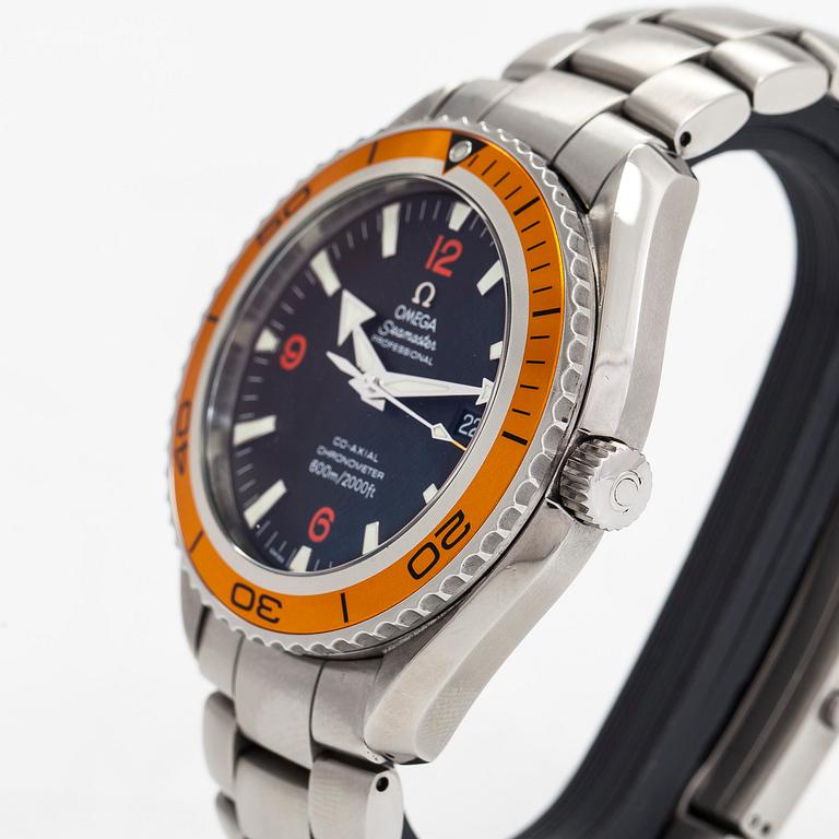 Omega, Seamaster, Planet Ocean 600M, Chronometer, armbandsur, 45,5 mm.