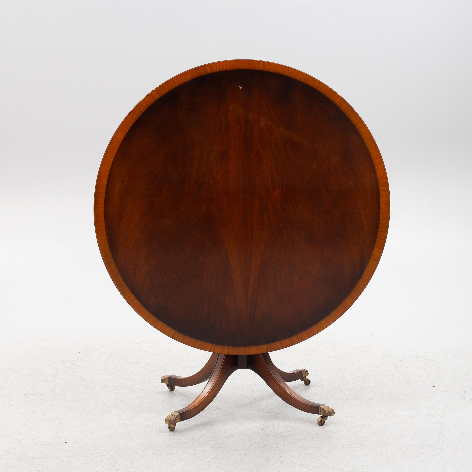 Fällbord/matbord, England, 1900-talets mitt.