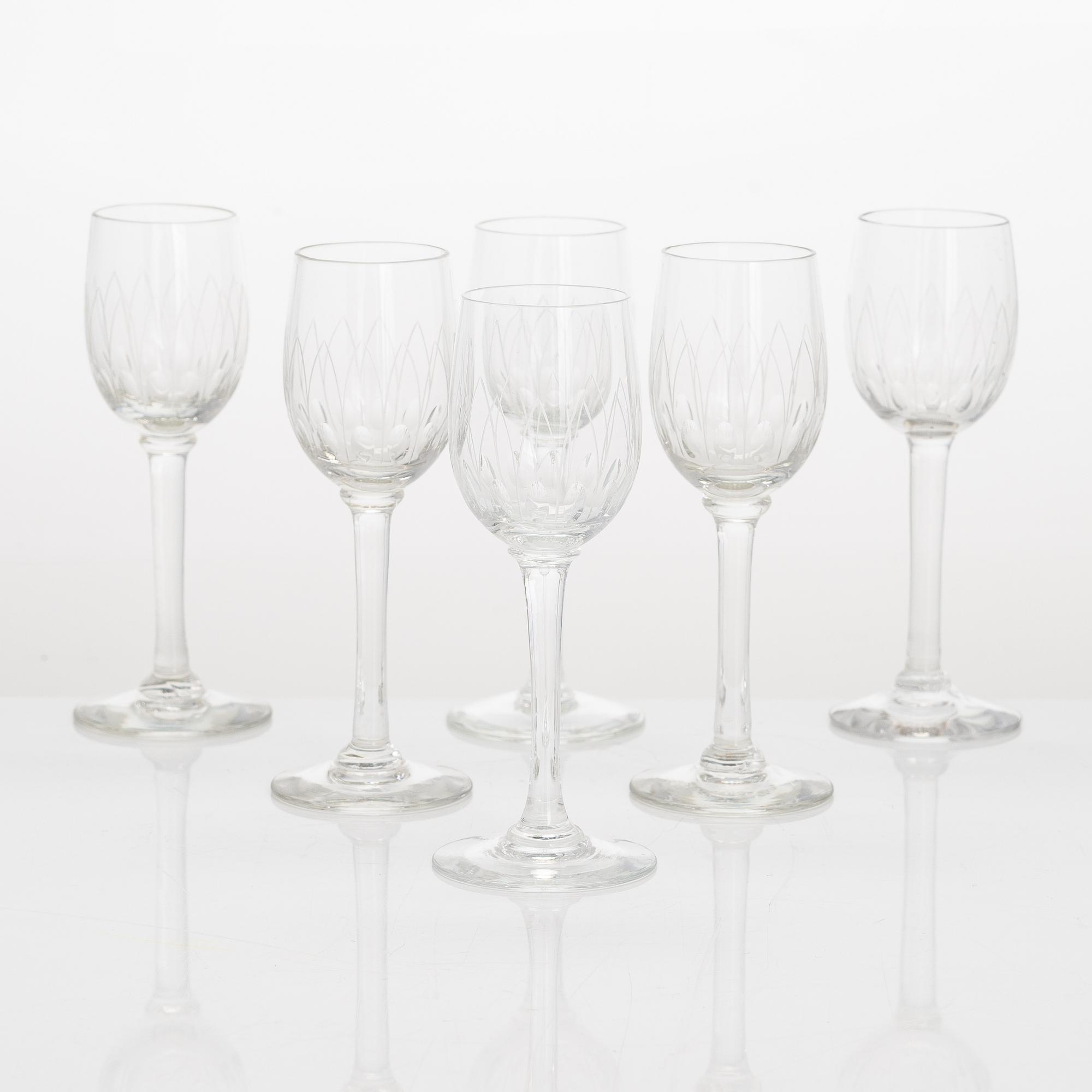 Göran Hongell, A 43-piece glass ware set "Kilta". Iittala, in production 1947-1966.