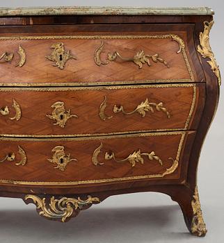 A Swedish Rococo 18th century commode by Lars Nordin, master 1743, not signed.