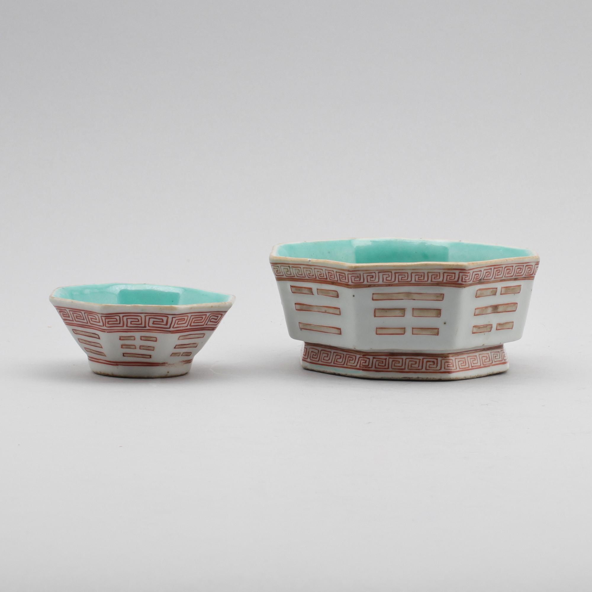 SKÅLAR, 2 st, porslin, Kina, sannolikt 1900-tal.