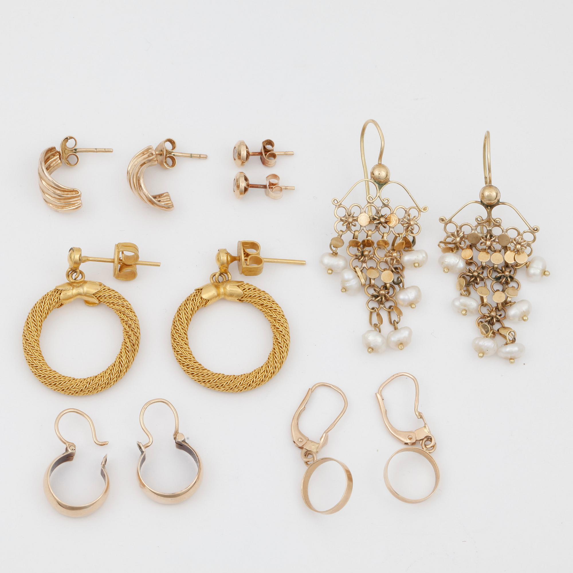 PARTI ÖRHÄNGEN, 6 par, 14 samt 18k guld. Total vikt ca 19 gram.