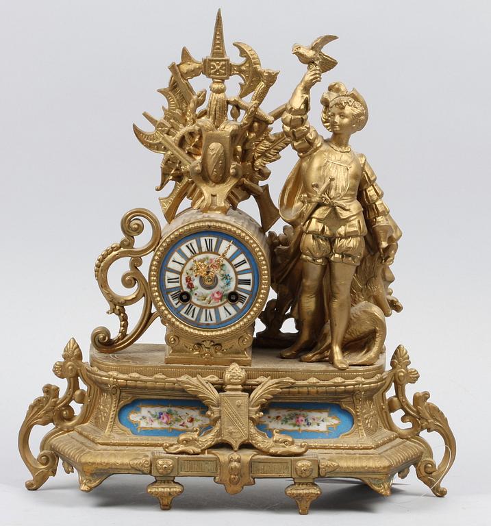 BORDSPENDYL, nyrenässans, 1800-tal.