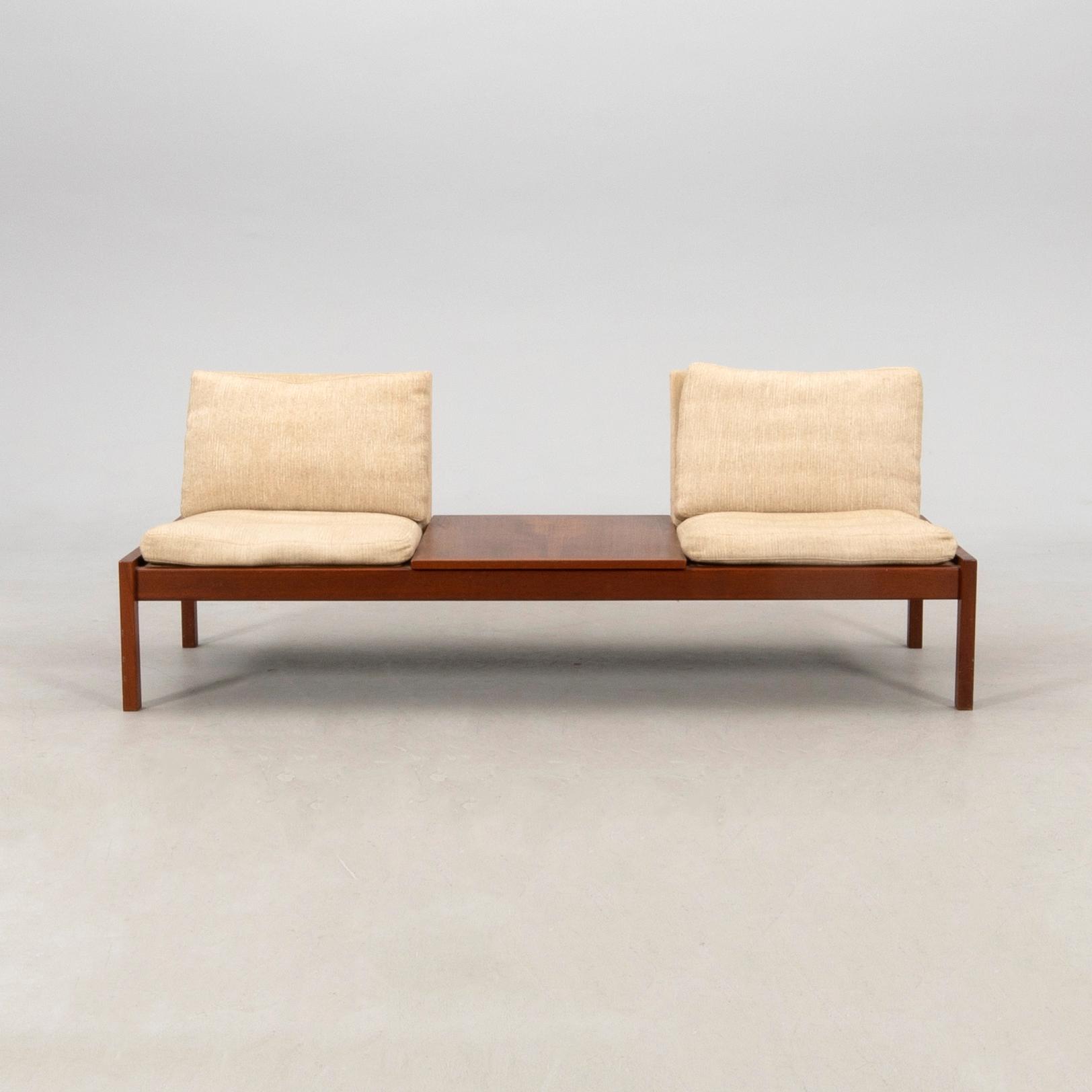 Fåtöljer med bord Danmark 1960-tal.