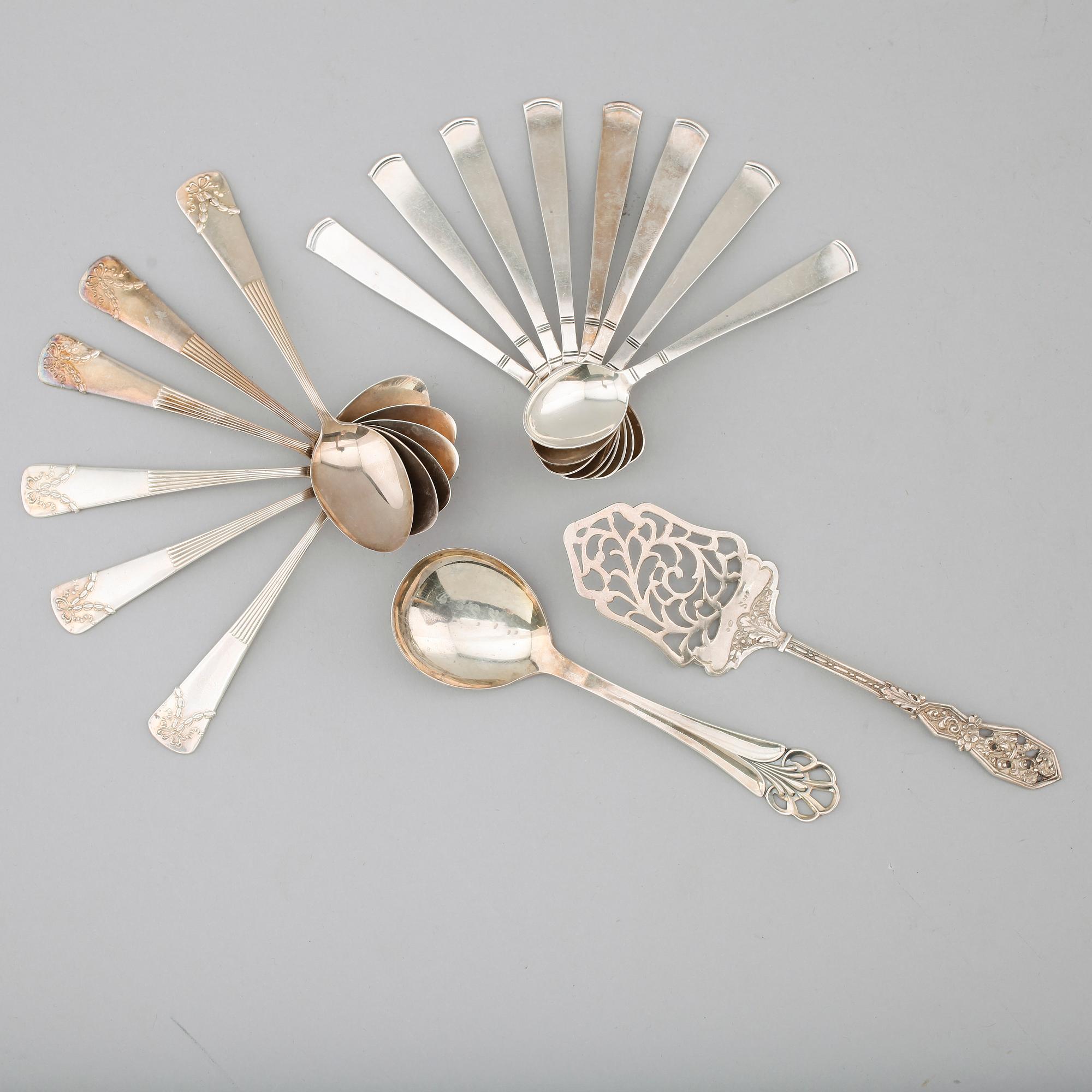 BESTICK, 16 delar, silver, olika modeller, 1900-tal. Vikt ca 292 gram.