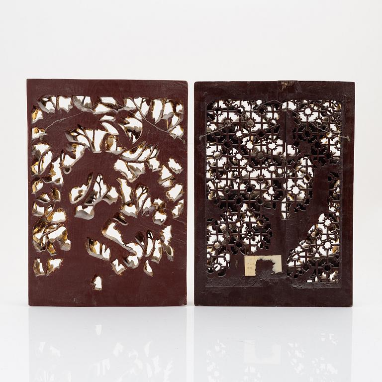 Two carved gilded wooden panels, Qing dynasty, circa 1900.