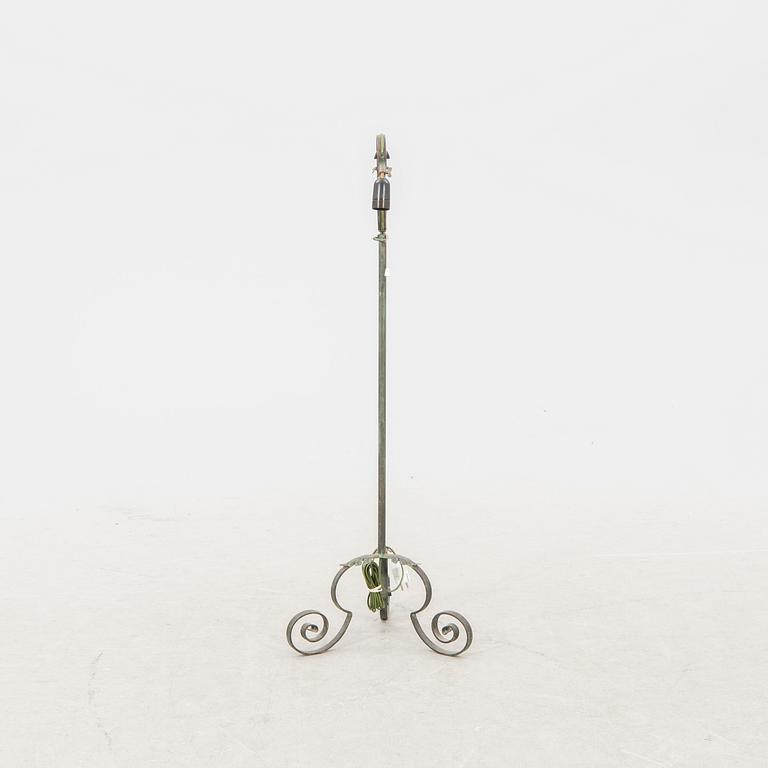 A 1930/40s floor lamp.