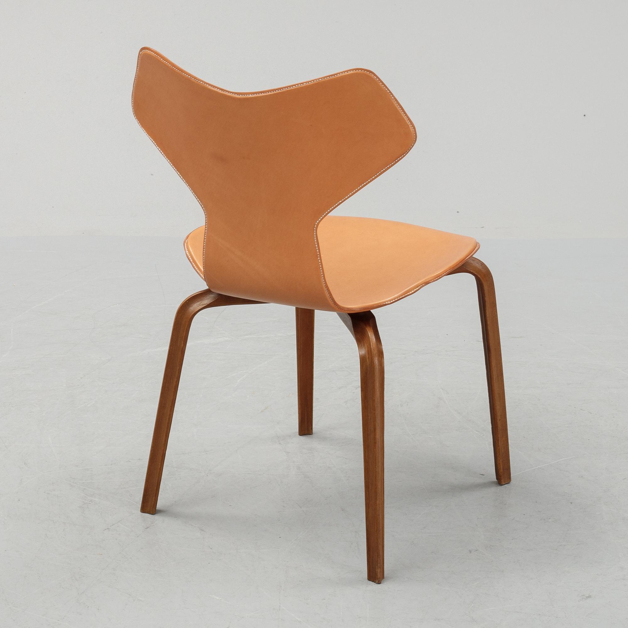 Arne Jacobsen, stol, "Grand Prix", Fritz Hansen, Danmark.