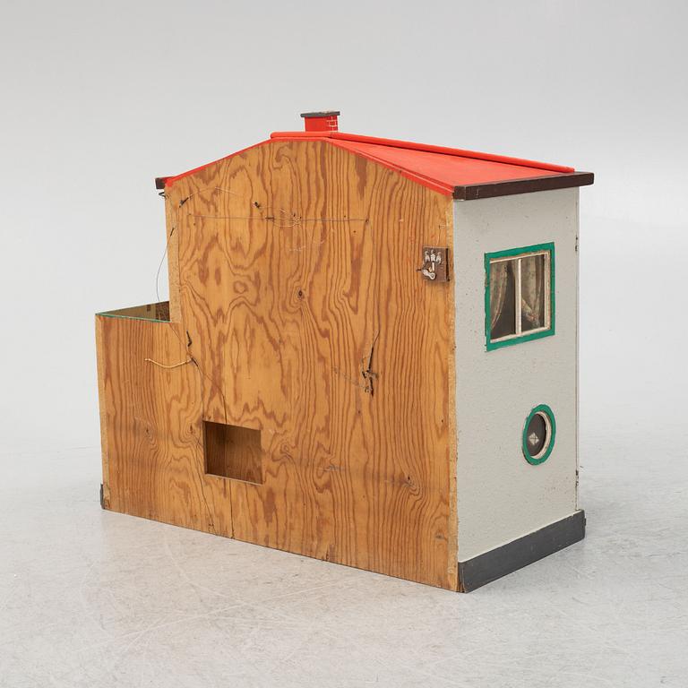 Dollhouse, functionalist style.