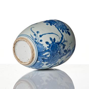 Kruka, porslin. Transition, 1600-tal.