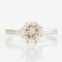 Ring, solitaire, 18K white gold with a brilliant-cut diamond 1.57 ct according to the engraving.