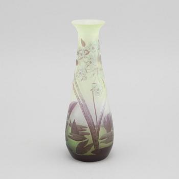 an Art Noveau glass vase, early 20th cenutry.