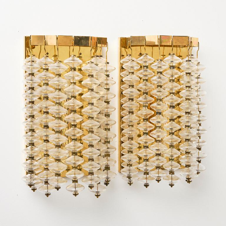 Hans-Agne Jakobsson, a pair of "Estrella" wall lights model "V 258", Hans-Agne Jakobsson AB, Markaryd, 1960s-70s.