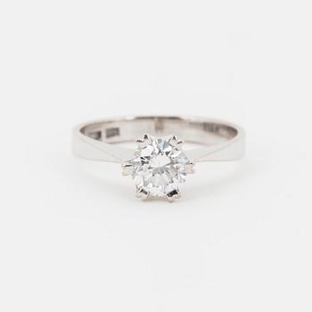 Ring 18K white gold set with a round brilliant-cut diamond 1.01 ct.