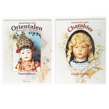 Doll literature, 15 parts, including "Fashion Dolls," "Bru-Puppen," "Jumeau," & "Käthe Kruse".