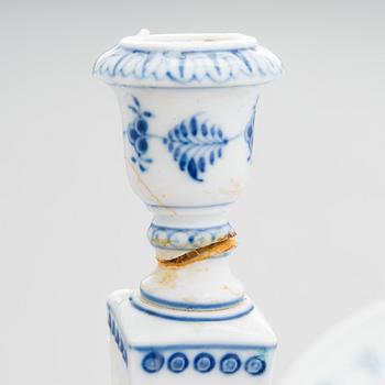 Ruoka-astiasto,  93 osaa, "Musselmalet", Royal Copenhagen, Tanska 1958-66.