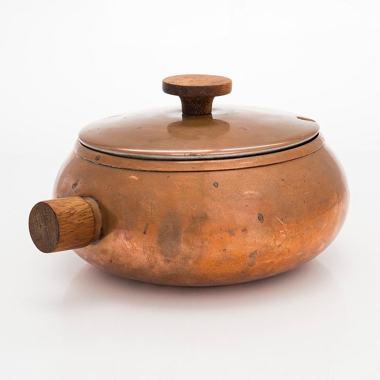 Maija Heikinheimo, a mid-20th-century copper bowl with lid, manufacturer Valaistustyö for Artek.