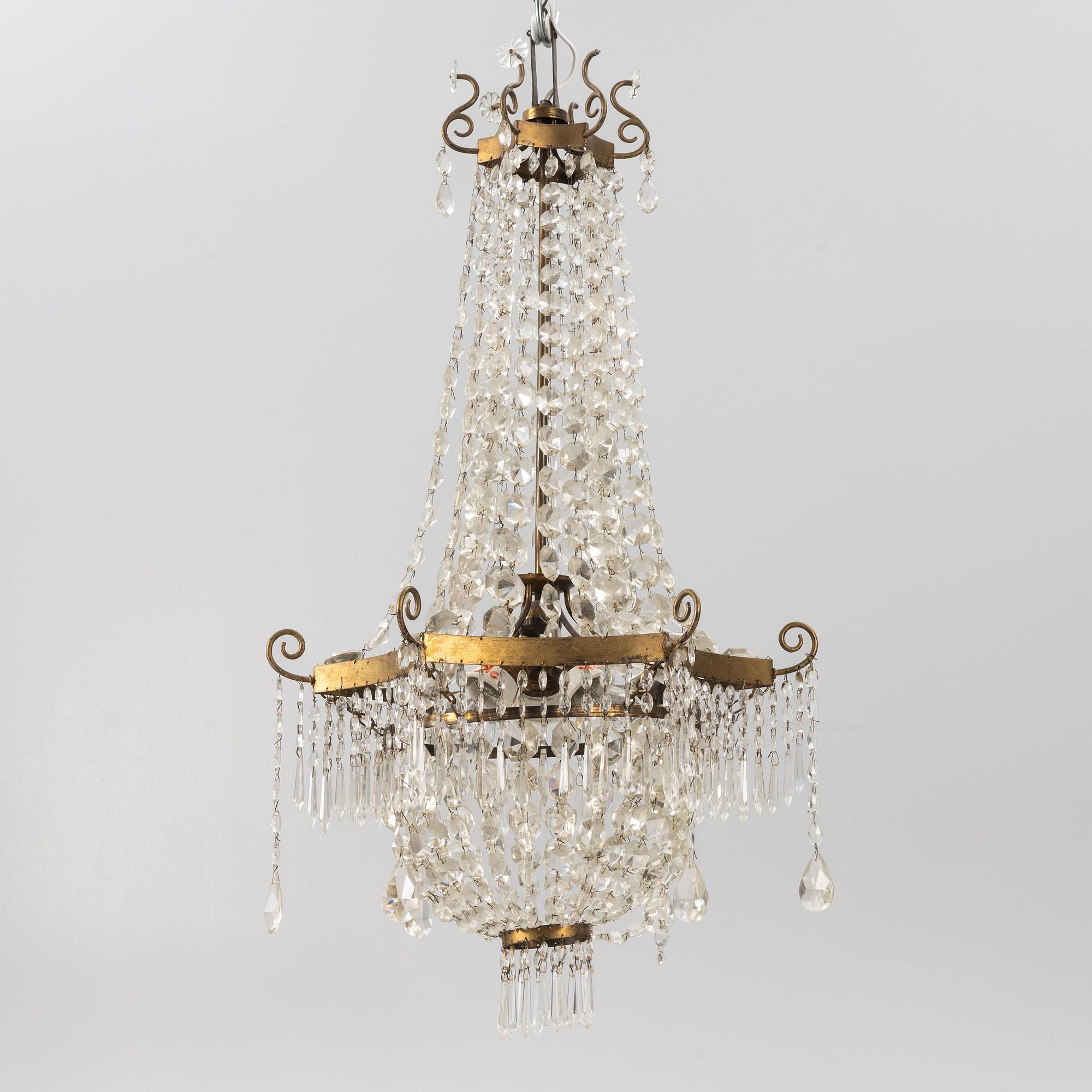 A chandelier, early 20th Century.