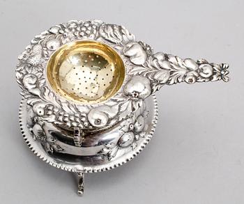 TESIL, silver, 1919 samt STÄLL, märkt 830. Vikt ca 206 gram.