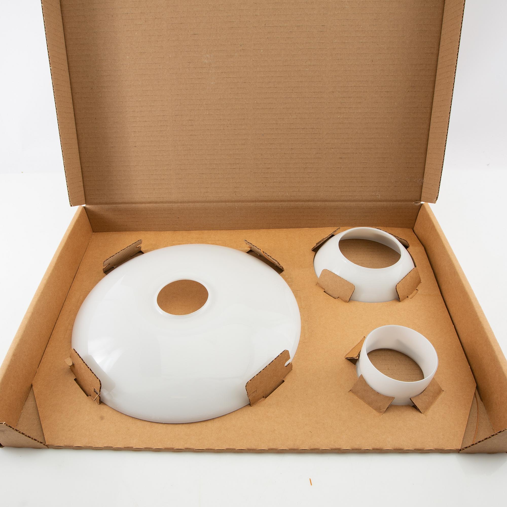 Poul Henningsen, wall lamp PH 3/2 for Louis Poulsen Denmark.