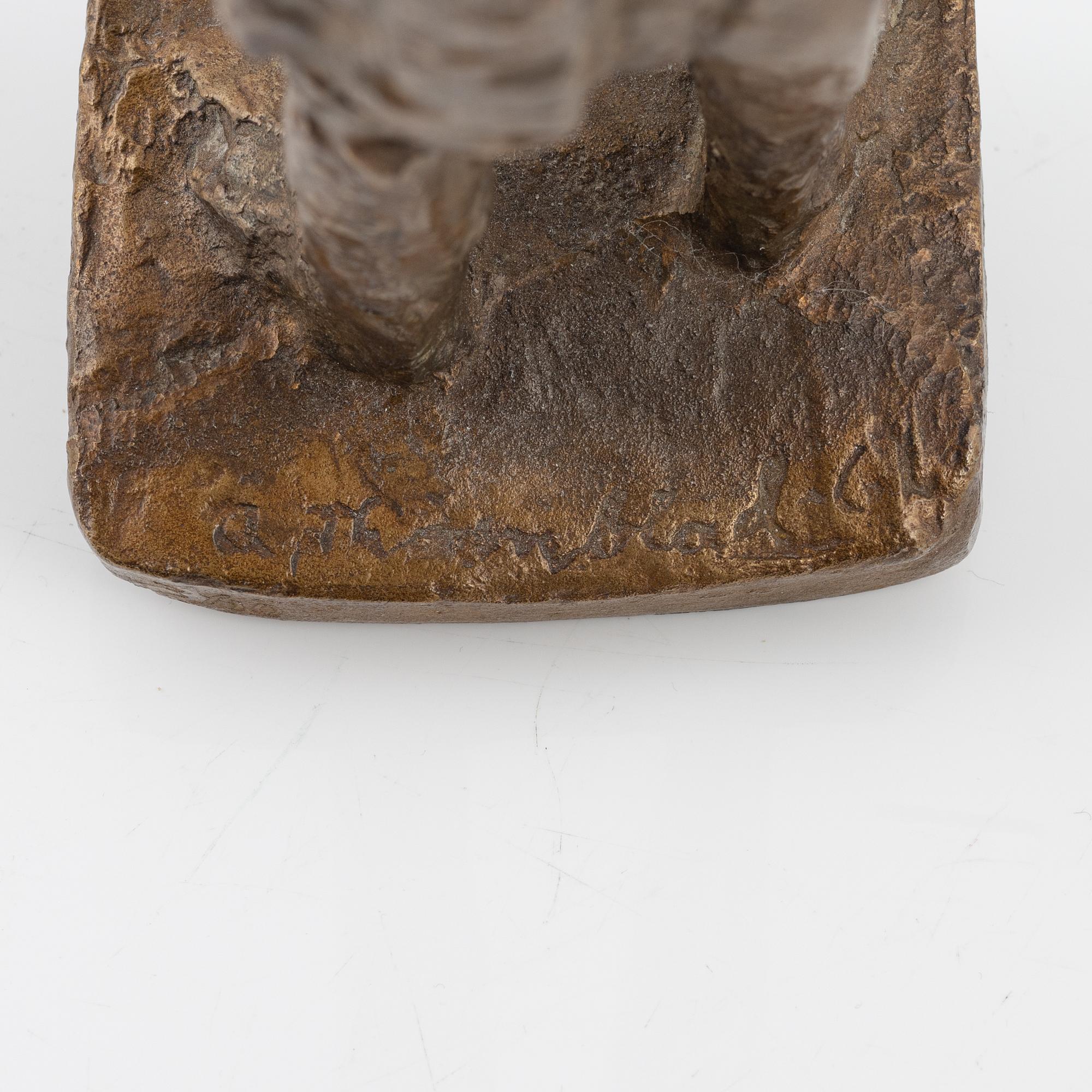 Åke Thornblad, sculpture. Signed. Numbered 3/10. Bronze, height 28.5 cm.