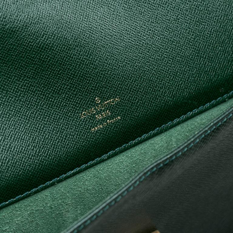 LOUIS VUITTON portfolio "Serviette Kourad".